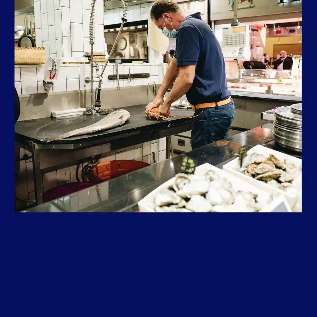 Préparation et découpe de vos poissons à la Maison Pupier